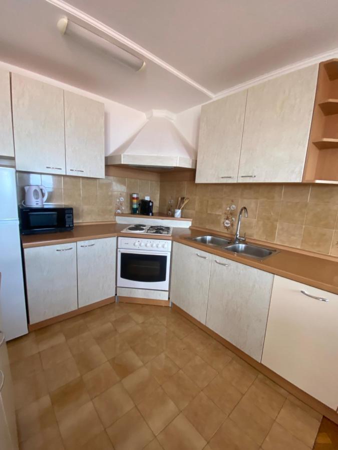 Apartmani Niks Makarska Exterior photo